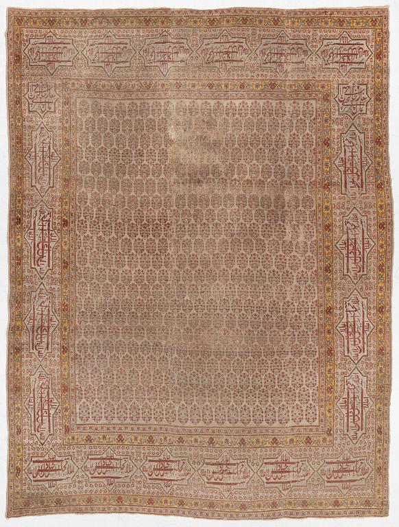 Matta, antik Täbris, nordvästa Persien , ca 372 x 280 cm.