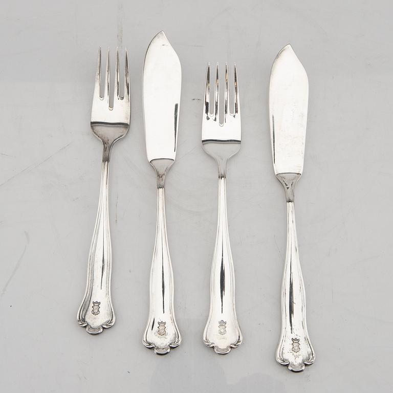 A Swedish 20th century set of 12 silver fish cutlery mark of Hallbergs Stockholm 1947.