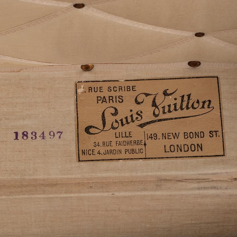 LOUIS VUITTON, koffert, tidigt 1900-tal.