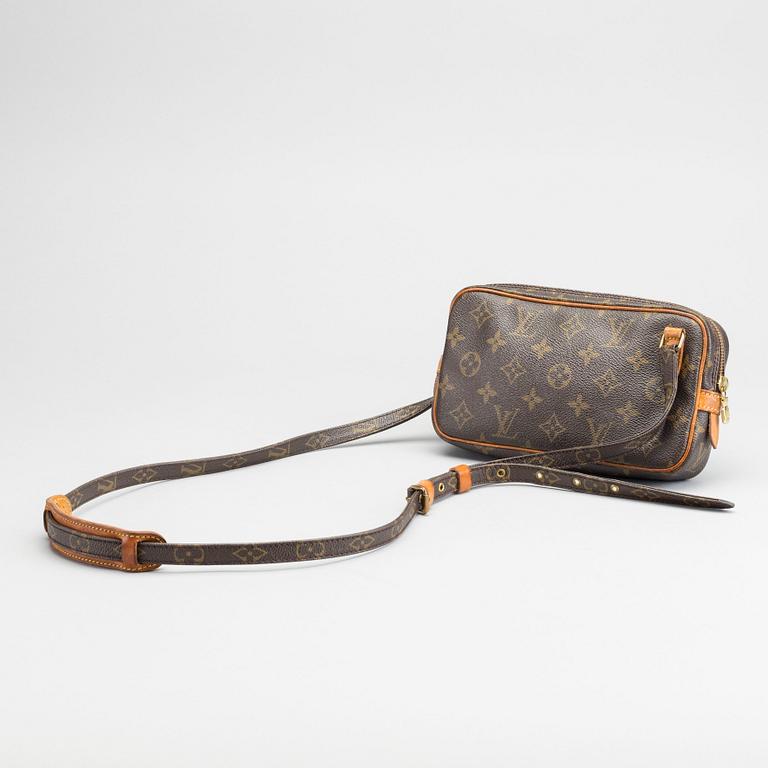 LOUIS VUITTON, axelväska.