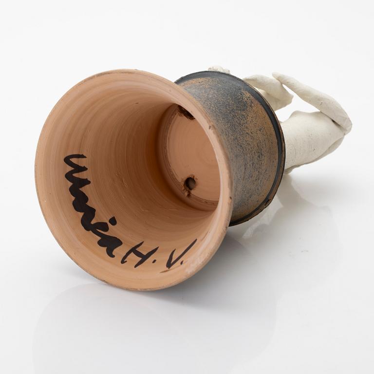 Ulrica Hydman-Vallien, sculpture, stoneware, artist's own studio.