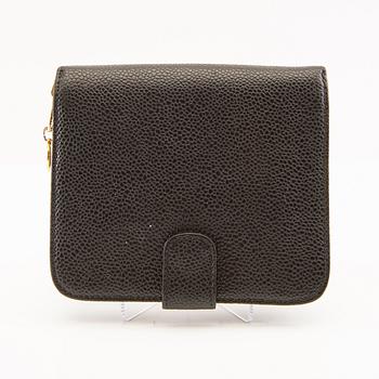 Chanel, wallet.