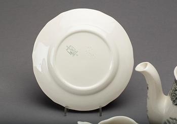 SERVISDELAR, 68 delar, ferrafajans, "Landskap" Reinhard Richter, Arabia 1932-1949.