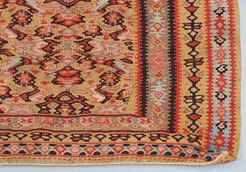 SEMI-ANTIQUE SENNEH KILIM. 191 x 119,5 cm.