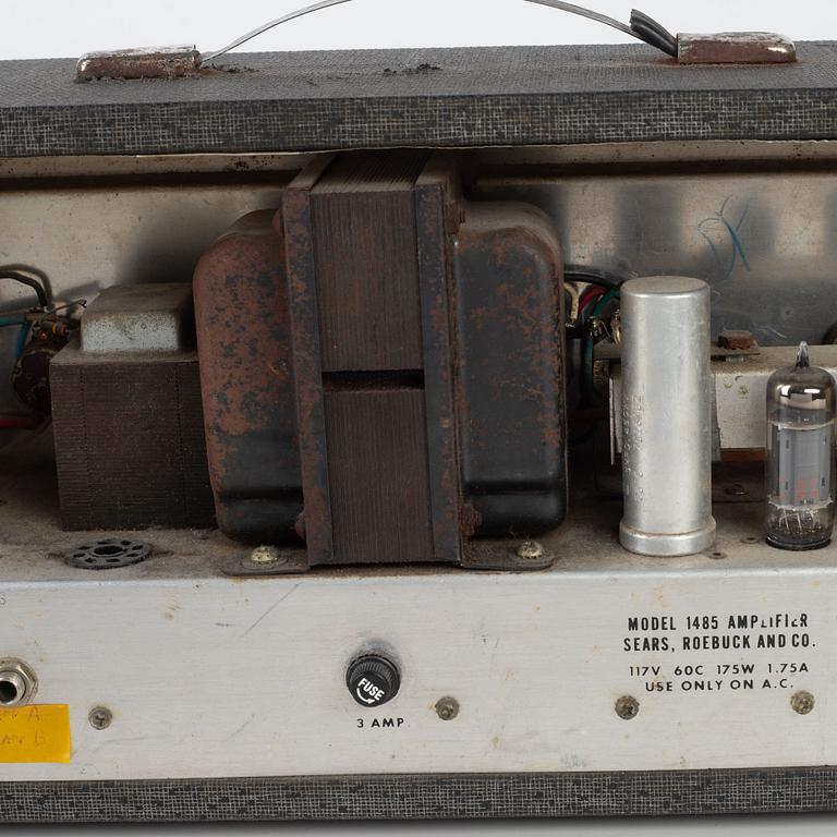 Sears, Silvertone, guitar amplifier, model 1495, USA 1960s.