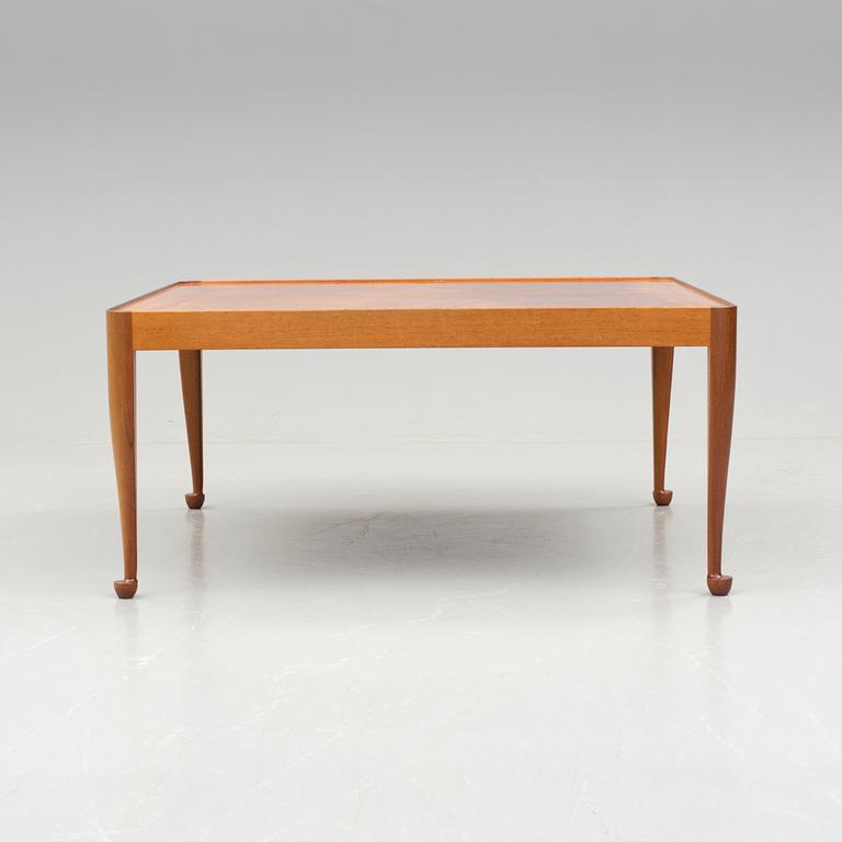 JOSEF FRANK, Firma Svenskt Tenn, "Diplomat", modell 2073.
