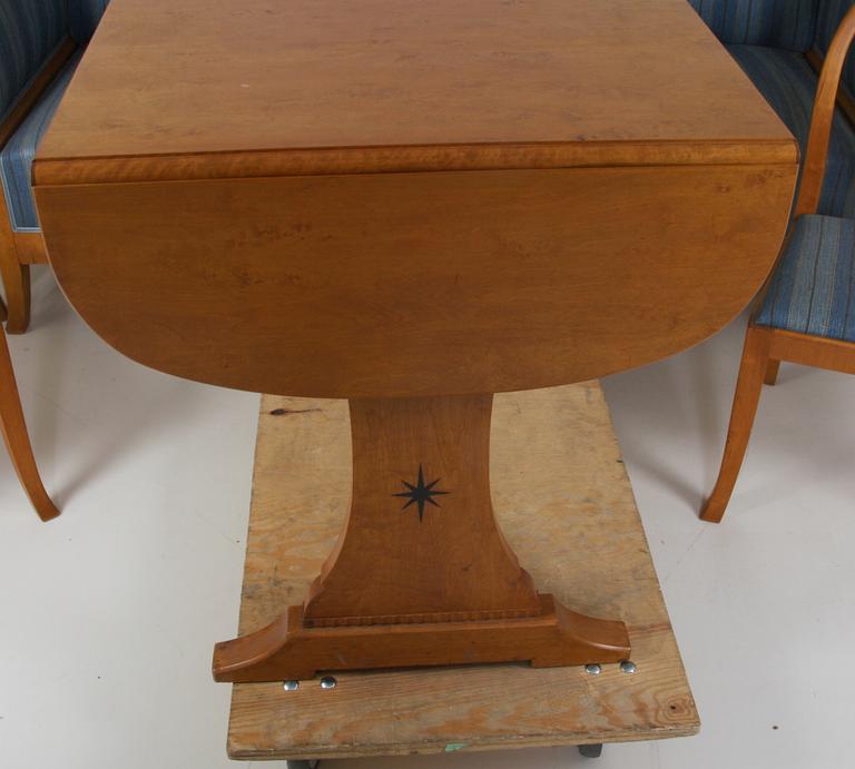 SALONGSGRUPP, 6 delar, möjligen formgivna av Carl Malmsten, 1900-talets första hälft.