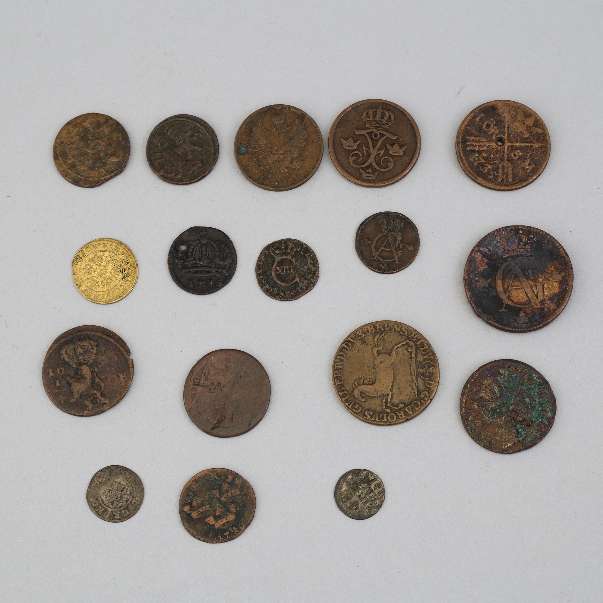 SAMLING ÄLDRE MYNT, 82 stycken, mestadels koppar, 1600 - 1800- tal.