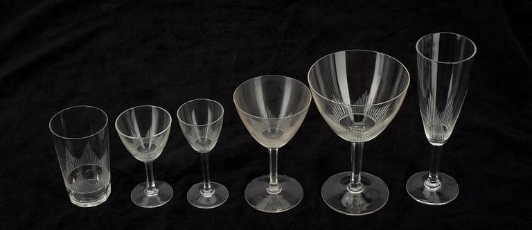 GLASSERVIS, ca. 70 delar, klar kristall, "Marjatta", Iittala 1940-tal.