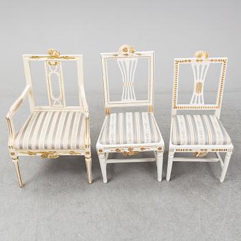 STOLAR 6 st (4+2) och KARMSTOLAR ett par, gustavianska, Lindome, sent 1700-tal.