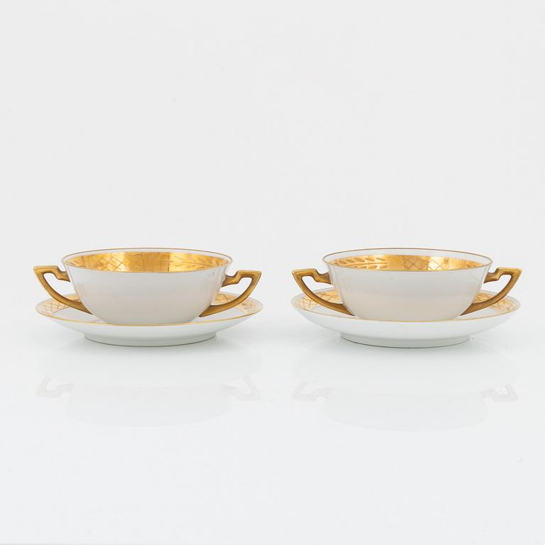 Royal Copenhagen, buljongkoppar med fat, 12 st, porslin, Danmark.