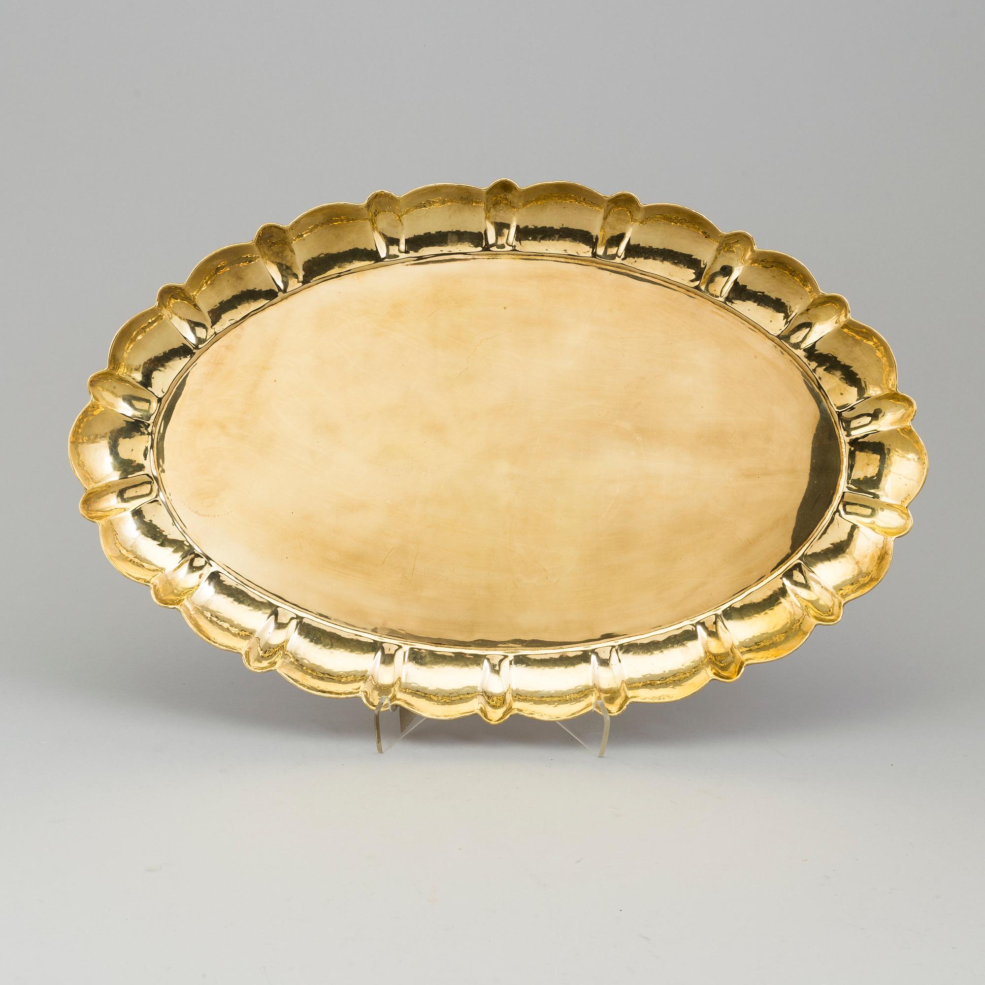 LARS HOLMSTRÖM, a brass tray and a set of 3 plates, from Arvika.