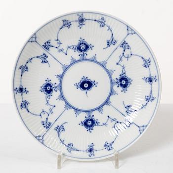 Royal Copenhagen, buljongkoppar med lock och fat, 8 st, "Musselmalet", Danmark, 1958-64.