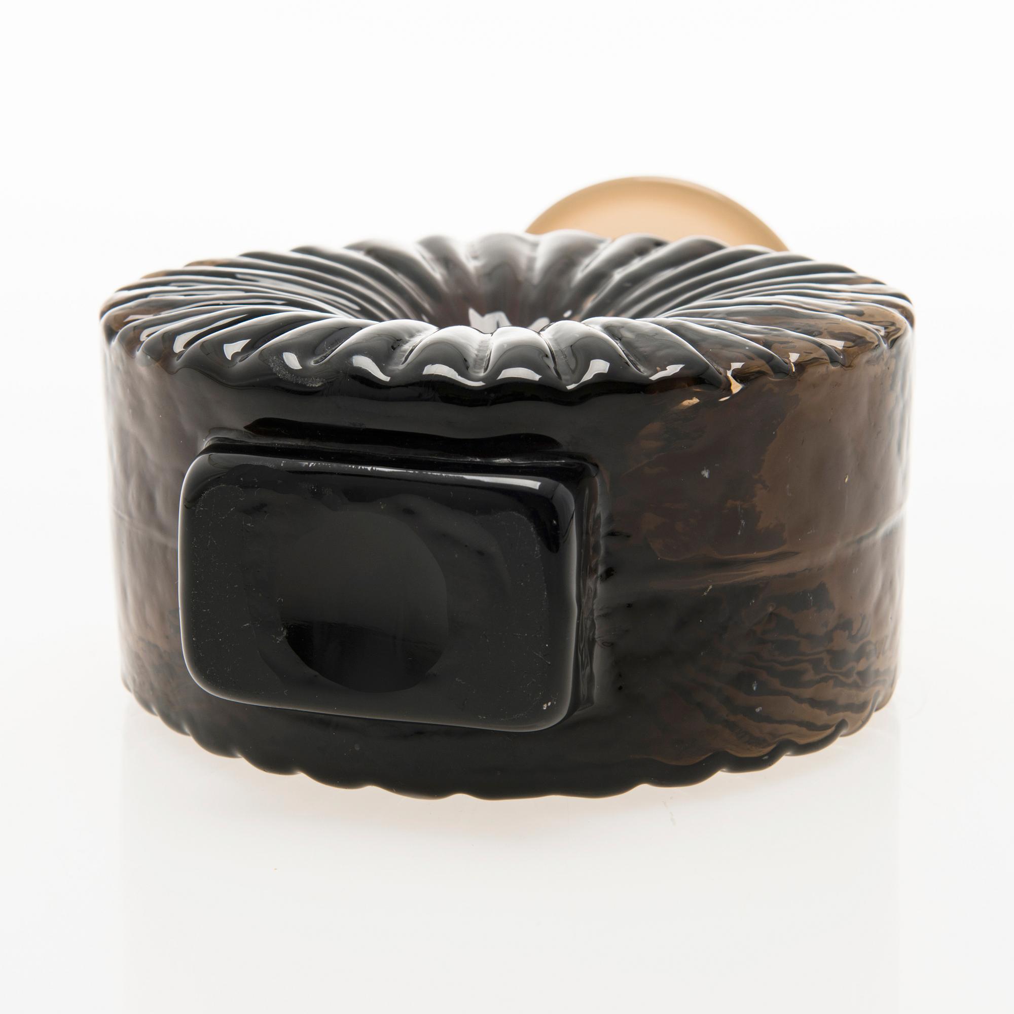 HELENA TYNELL, a 'Sun bottle' for Riihimäen Lasi Oy. In production 1964-1974.