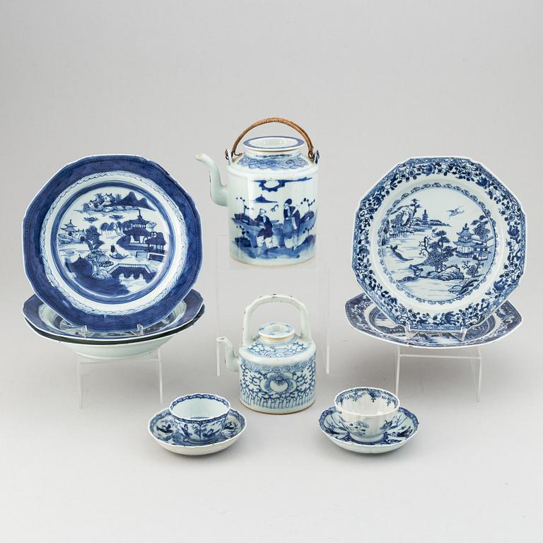 A group of blue and white porcelain, Qing dynasty, 18/19th Century.