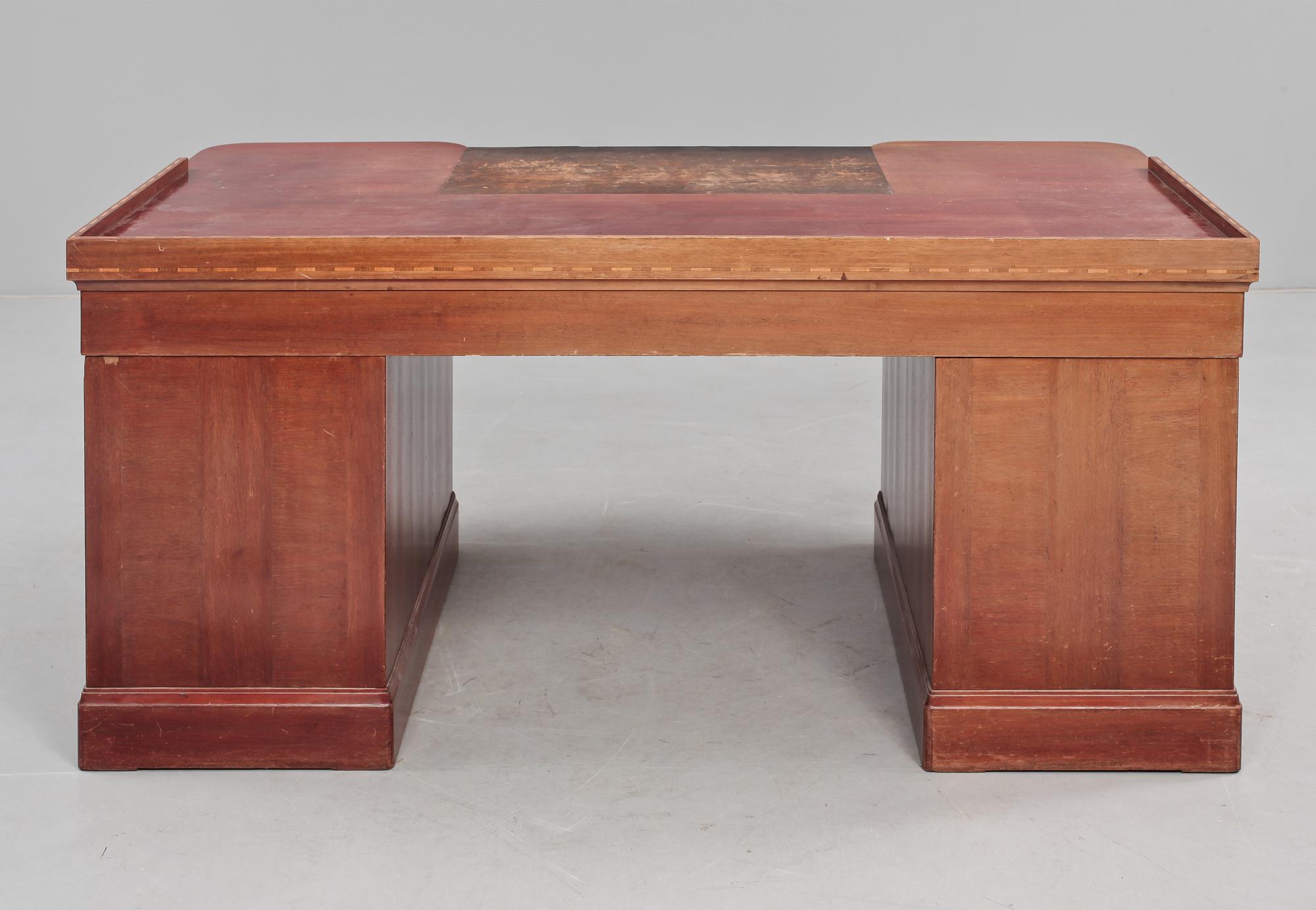 PRAKTSKRIVBORD, Otto Schulz, senjugend, omkring 1915.