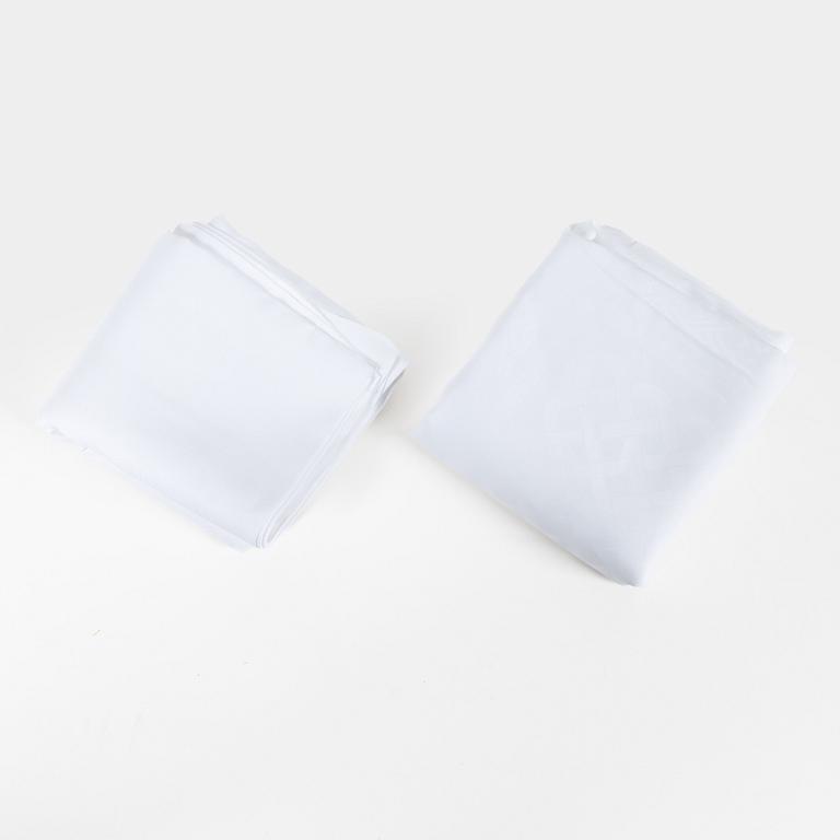 Signe Sohlman, two linen damask table cloths, 'Drakmönstret'.