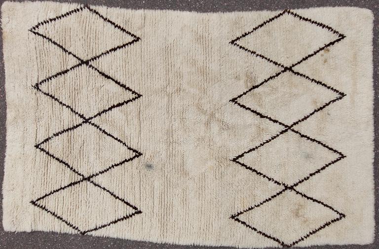 RYA, 1900-tal. Ca 195x120 cm.