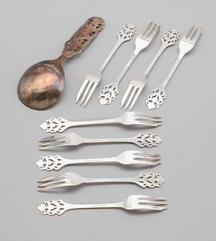 SKED SAMT KAKGAFFLAR, 9 st, silver, Norge, 1900-tal. Vikt ca 206 gram.