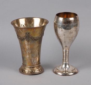 BÄGARE SAMT POKAL, silver, 1900-tal.