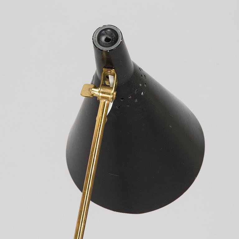Tapio Wirkkala, A mid-20th-century 'K 10-11' floor light for Idman.