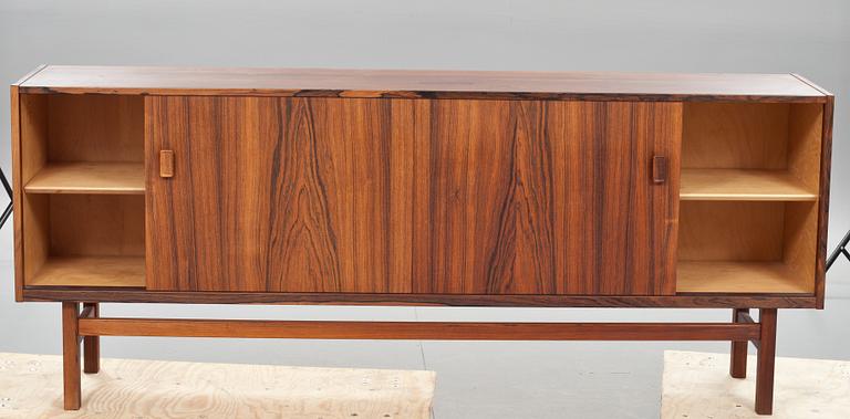 SIDEBOARD, "Arild", Nils Jonsson för Troeds industrier, Bjärnum, 1960/70-tal.