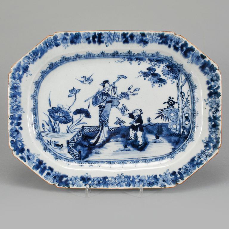 STEKFAT, porslin, Kina, 1700-tal.
