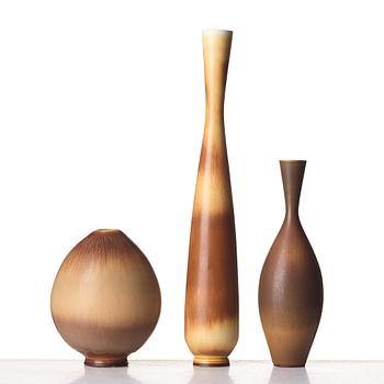 Berndt Friberg, a set of three stoneware vases, Gustavsberg studio, Sweden 1957, 1961 and 1977.