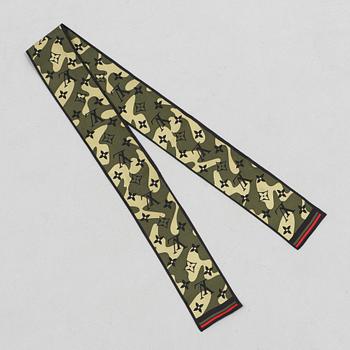 Louis Vuitton X Takashi Murakami, scarf, "Monogramouflage".