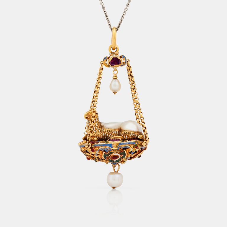HÄNGE med emalj och barockpärla i form av Guds lamm, rubiner, pärlor och diamant. Nyrenässans, ca 1860.