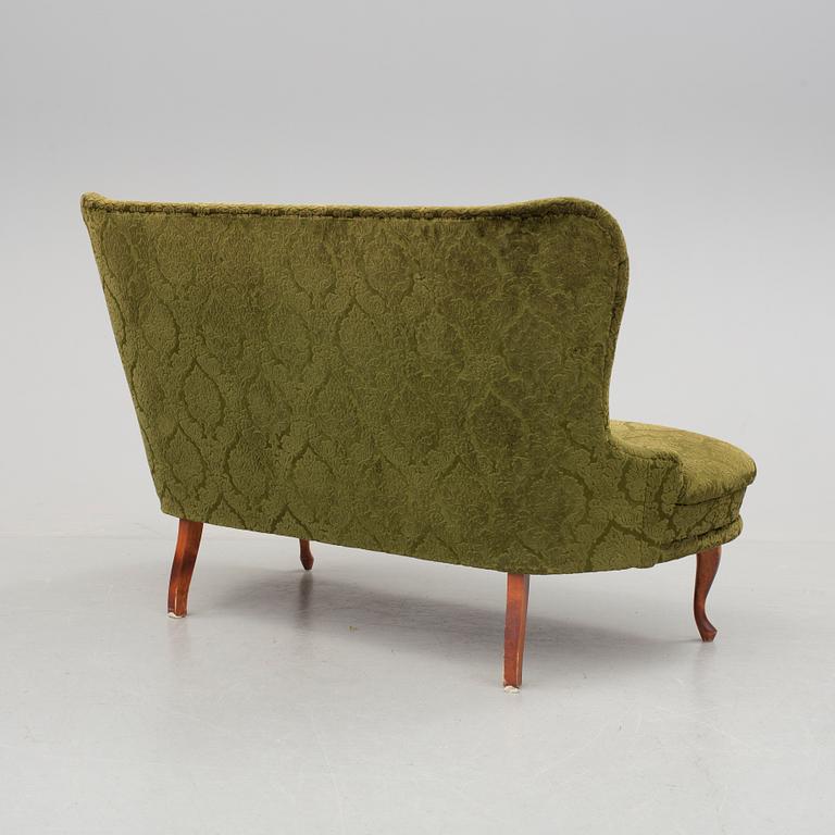 SOFFA, nyrokokostil, omkring 1900-talets mitt.