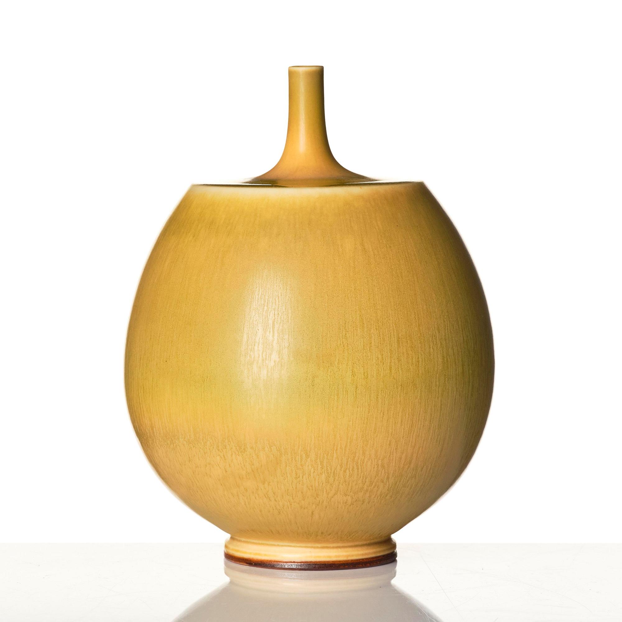 Berndt Friberg, a stoneware vase, Gustavsberg Studio, Sweden 1966.