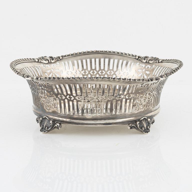 Gallerskål, silver, svensk importstämpel.