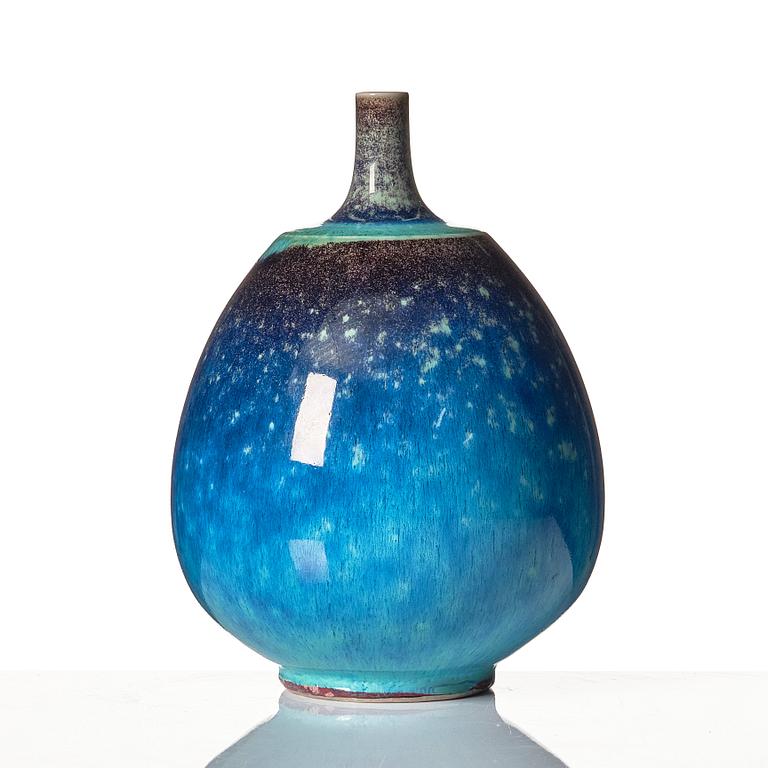 Berndt Friberg, a stoneware vase, Gustavsberg studio, Sweden 1965.