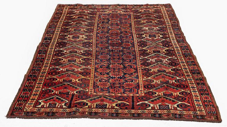 An antique Beshir rug, central Turkmenistan, c. 245 x 135 cm.