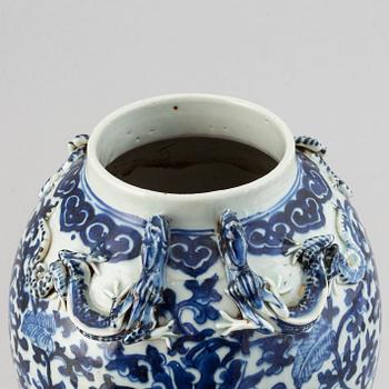 A blue and white baluster vase, Qing dynasty, 19th Century.
