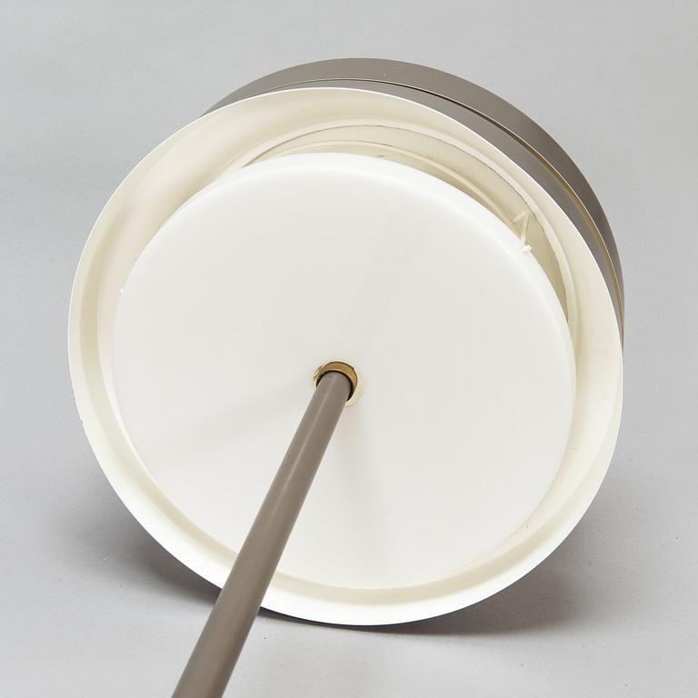 Lisa Johansson-Pape, lattiavalaisin, malli 30-019, Stockmann Orno 1960-luku.