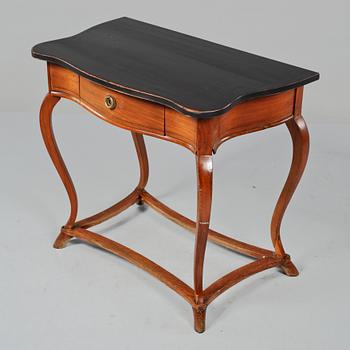 VÄGGBORD, delvis 1700-tal.