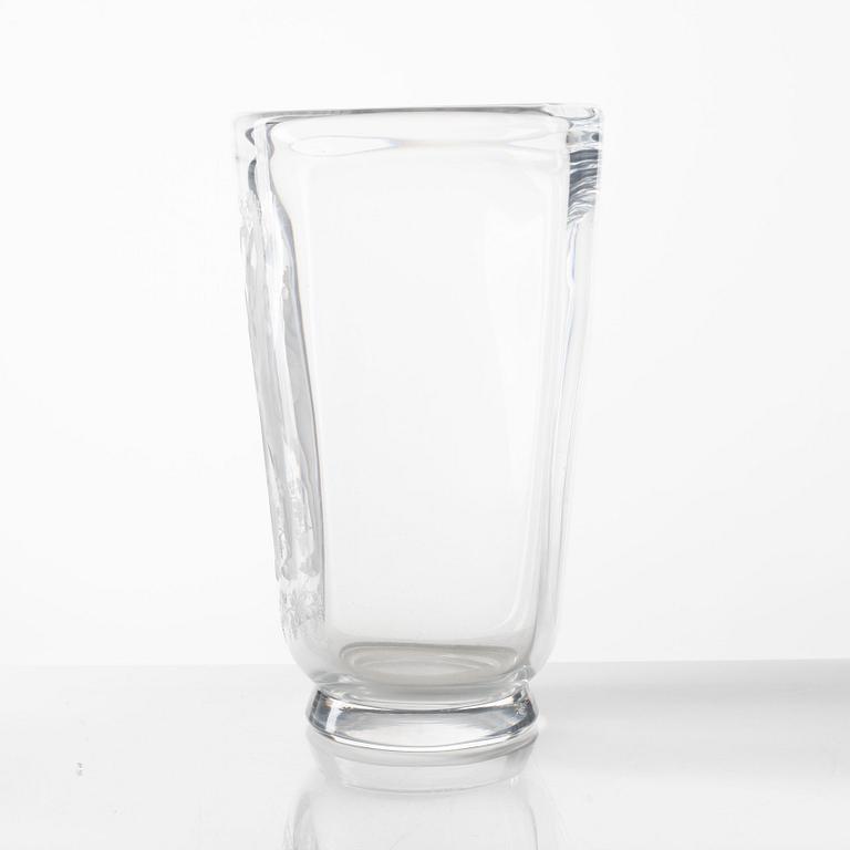 Simon Gate, a vase, Orrefors 1952.