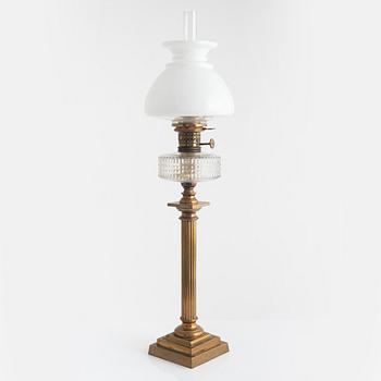 Bordsfotogenlampa, Gusums bruk, omkring år 1900.