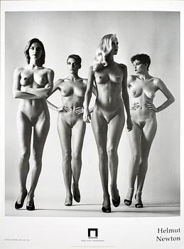 Helmut Newton · HELMUT NEWTON, "They are coming", Paris 1981. Utställningsaffisch tryckt för Museo D'Arte Contemporanea, 24.9-20.11.94.
