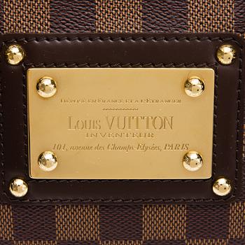 LAUKKU, "Berkeley", Louis Vuitton.