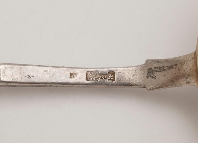 SERVISDELAR, 12, silver, Ryssland, bland annat Moskva 1890-tal. Mestadels 1800-talets slut. Vikt ca 580 gram.