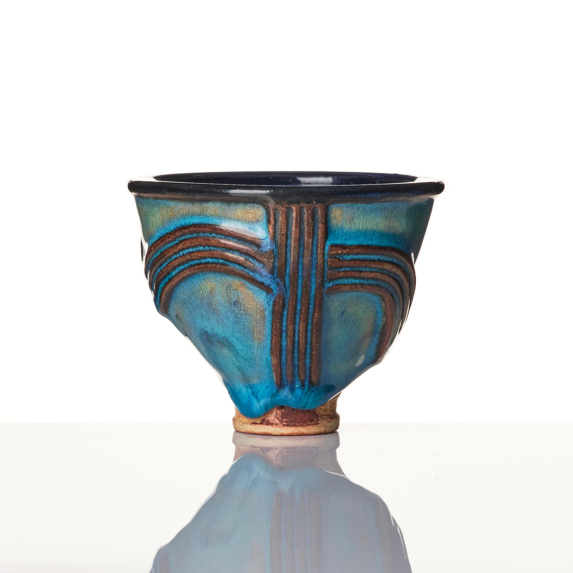 Wilhelm Kåge, a set of three Farsta stoneware vases, Gustavsberg Studio, two dated 1948 and 1950.
