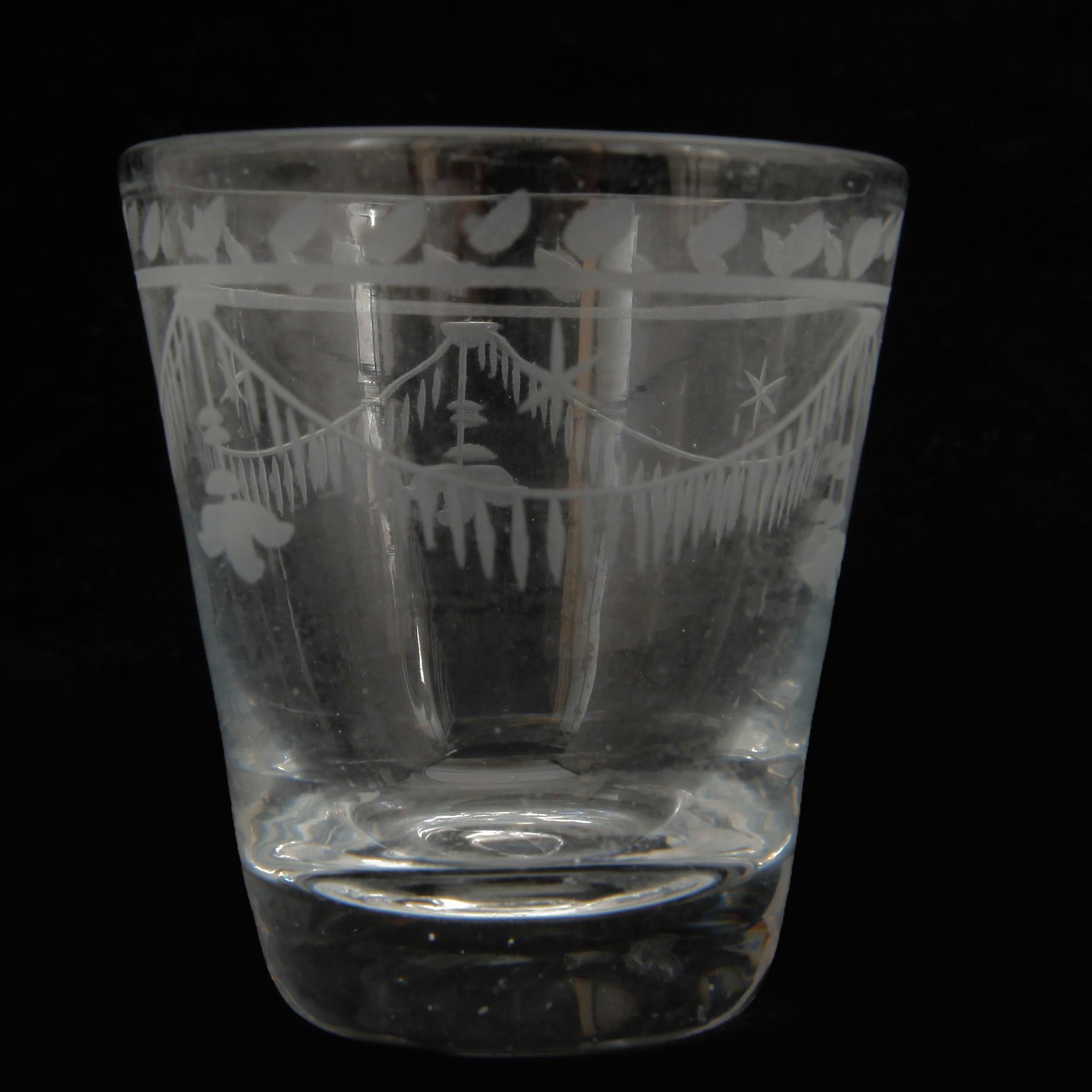 GLAS, 12 st, sengustavianska, tidigt 1800-tal.