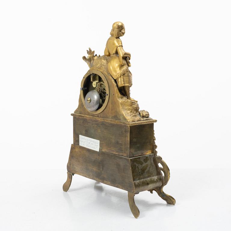 A table pendulum clock, late 19th century.