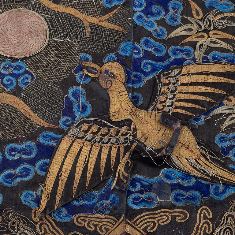 An embroided  silk gold and silver thread rank badge of a crane, Qing dynasty 18th century.