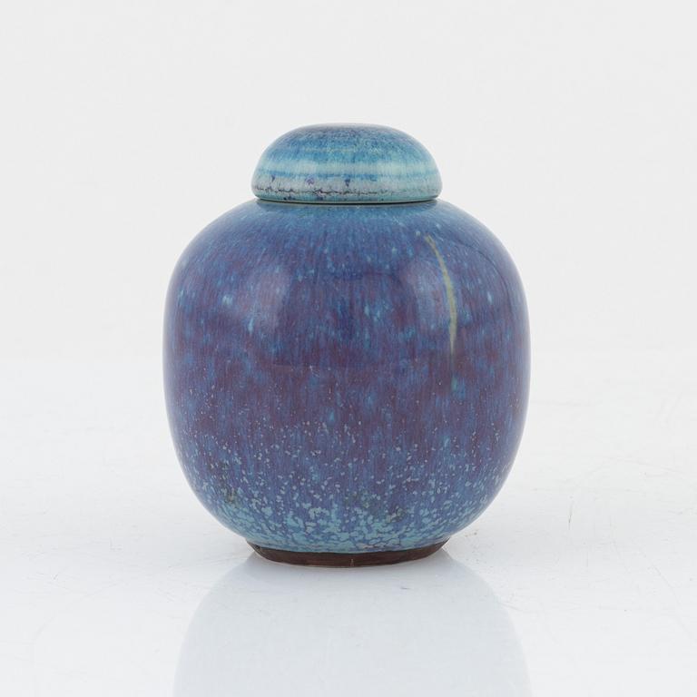 Berndt Friberg, urna med lock, Gustavsbergs studio, 1969.