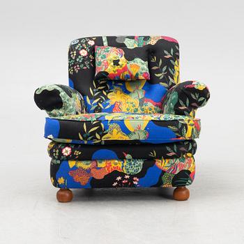 Josef Frank, armchair, model 336, Firma Svenskt Tenn.