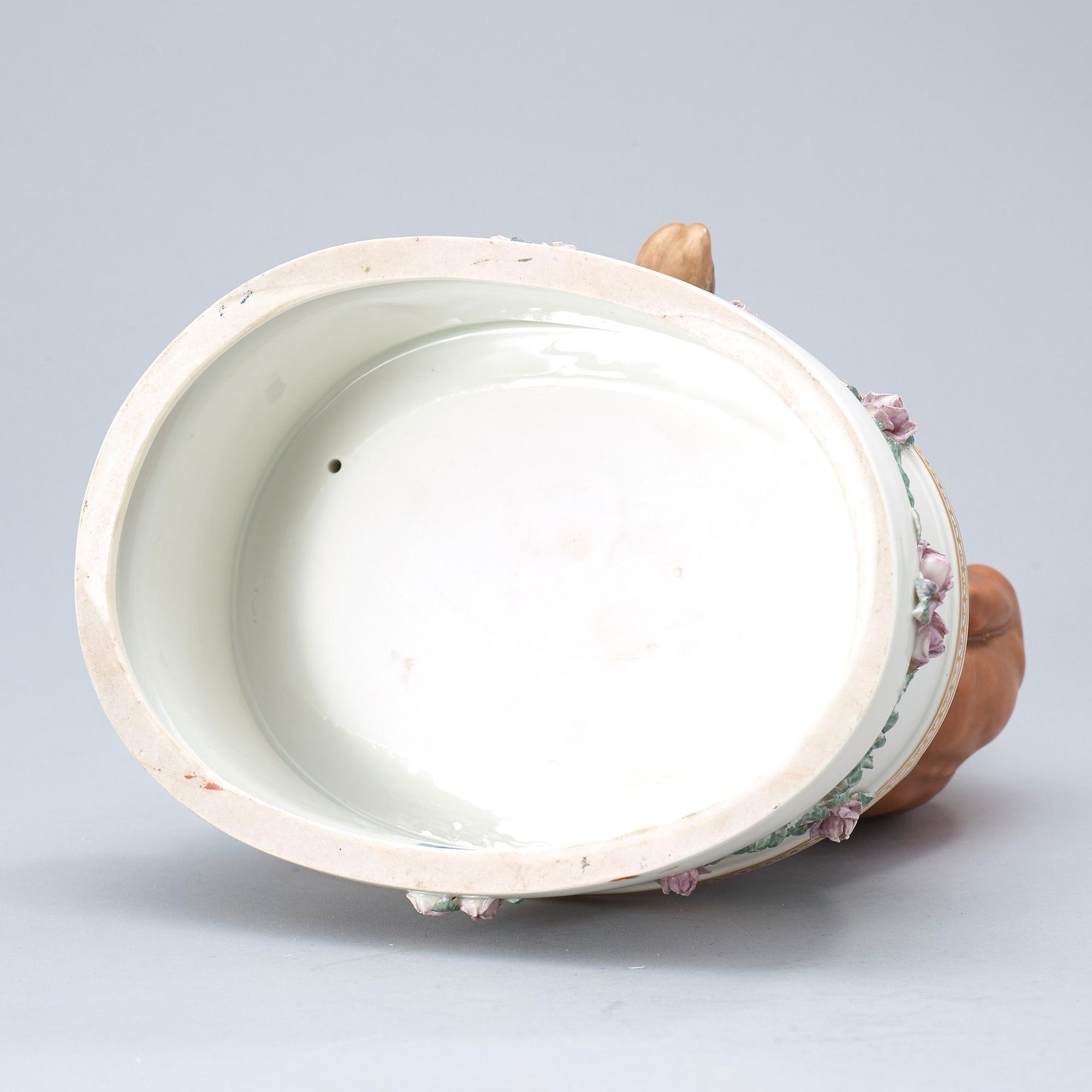 GERHARD HENNING, figurgrupp, Den Kongelige Porcelainsfabrik, Danmark.